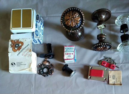 Ручки дверные СССР, глазок дверной,задвижка