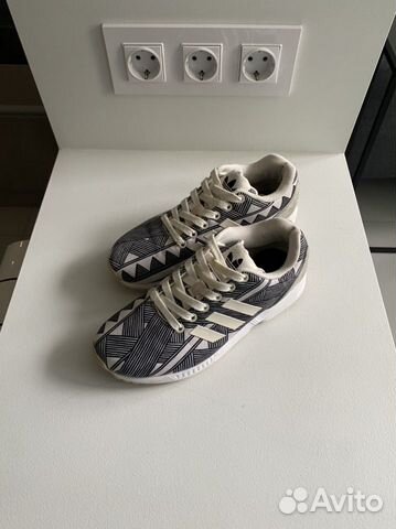 Кроссовки Adidas