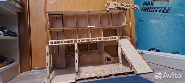 Парковка для машинок из дерева