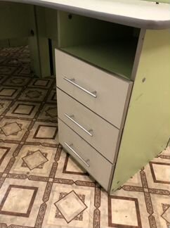 Стол офисный 4х местный. Стулья офисные