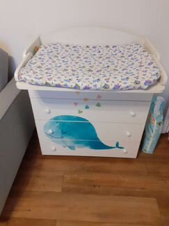 Пеленальный стол