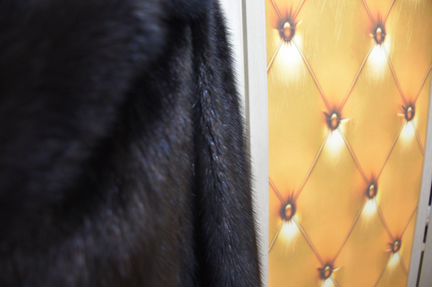 Норковая шуба цвета черный бриллиант 48-50рр