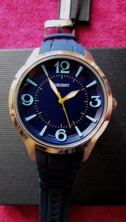 Часы женские наручные Orient QC0T003D новые