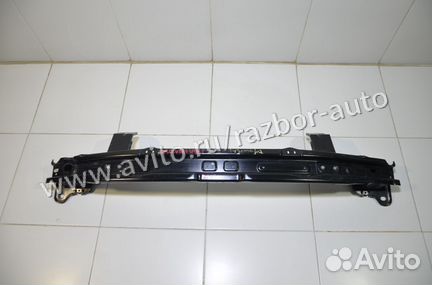 Усилитель бампера Land Rover Discovery Sport