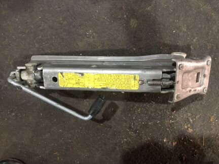 Домкрат на Ауди Audi A8 А8 4E 2003-2009 4E0011031A
