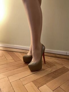 Christian Louboutin Daffodile, оригинал