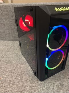 Игровой компьютер с водяным охлаждением