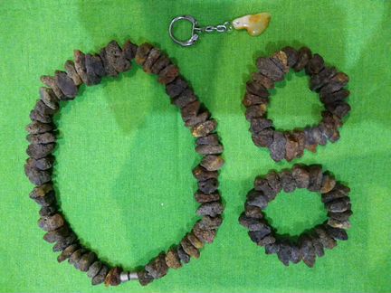 Бусы лечебные янтарь новые