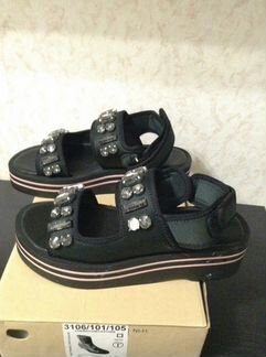 Женские босоножки Zara