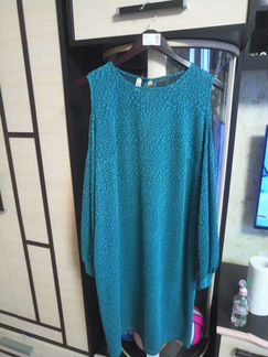 Платье с открытыми плечами 50 размер