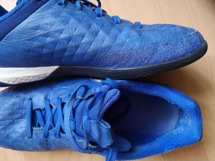 Бутсы футзальные Nike Tiempo Legend