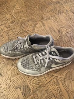 Кроссовки nike