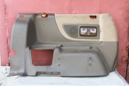 Обшивка салона левая Mercedes V-Class W638 611.980