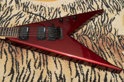 Электрогитара стрела BC Rich