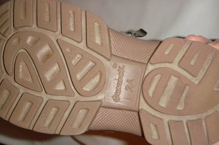 Зимние сапожки на ребенка 3-5 лет