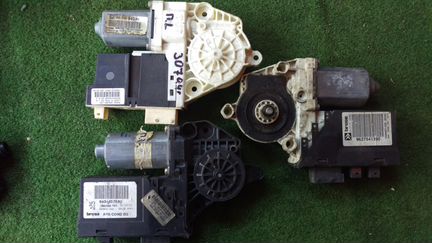 Peugeot / Citroen Моторчик стеклоподъемника