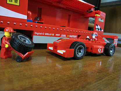 Красный конструктор трейлер. Конструктор Brick красный Феррари. Красный конструктор 18. Самые крутые автовозы в мире.