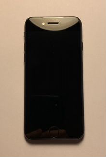 Телефон iPhone 7