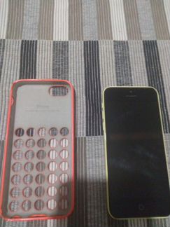 Телефон iPhone 5С