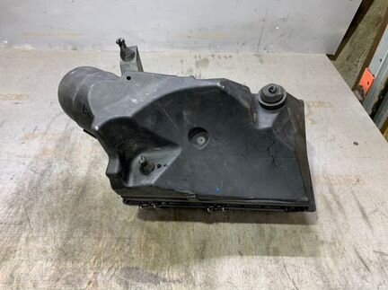 Корпус воздушного фильтра Mercedes E-Class W210