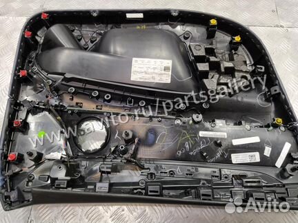 Обивка двери передней правой BMW X5 F85