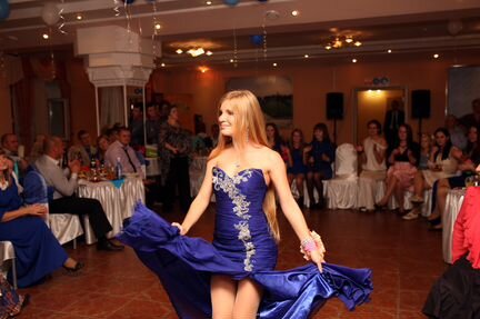 Фирменное вечернее платье-рыбка Jovani