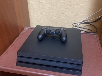 Продам игровую приставку sony ps4 pro 1tb