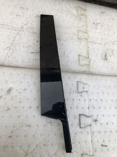 Накладка двери передняя правая Skoda Octavia A7