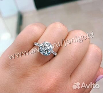 Золотое кольцо с бриллиантами Tiffany & Co