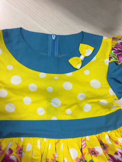 Платье желтое с голубой отделкой