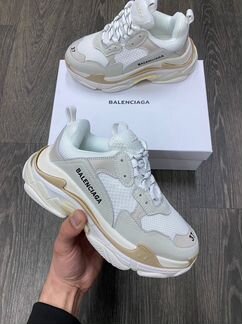 Balenciaga женские и мужские молочные