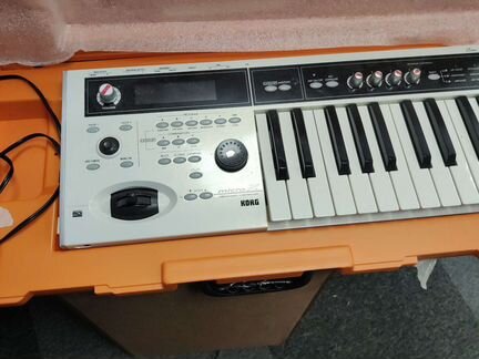 Синтезатор Korg micro x