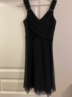 Коктейльное чёрное платье,44 размер