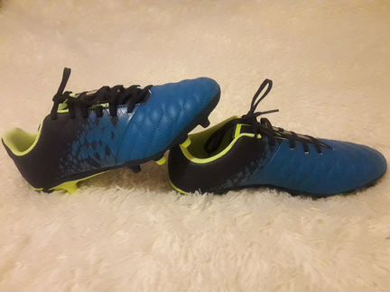 Бутсы футбольные р-р 40