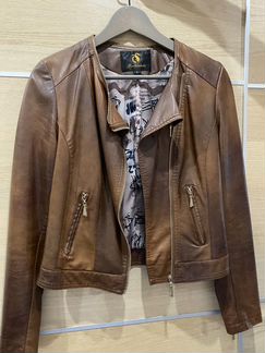 Куртка коричневая косуха короткая