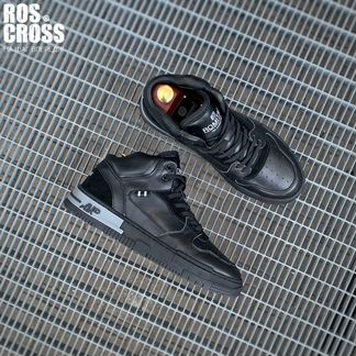 Мужские зимние кроссовки