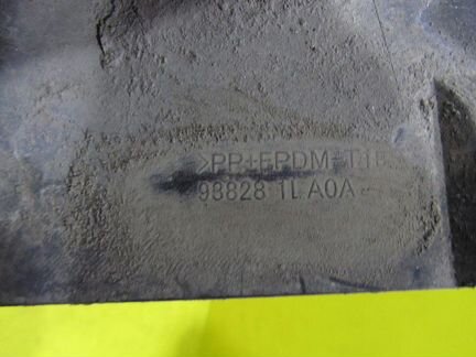 Расширитель задний правый Infiniti QX80 Z62 (2013