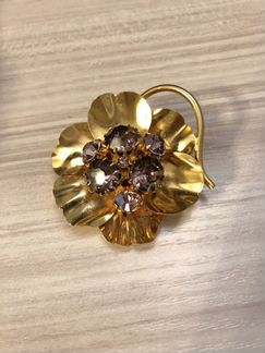 Брошь аметистовый цветок, позолота, винтаж