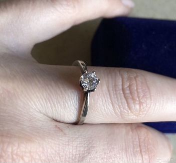 Серебряное кольцо с фианитом