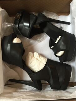 Босоножки Gucci