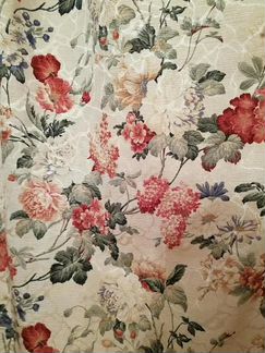 Штора в гостинную в английском стиле