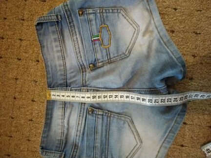 Джинсовые шорты