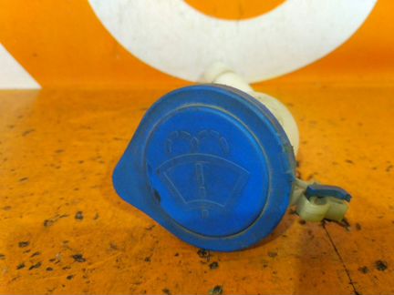 Горловина бачка омывателя Ford Focus 3 2011-2019