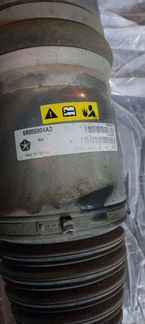 Передний пневмо амортизатор Jeep Grand Cherokee WK