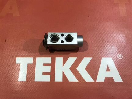 Клапан кондиционера бмв Х5 Е70