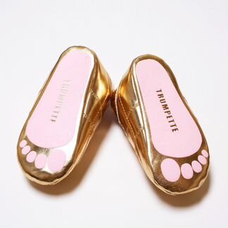 Новые кроссовки Trampette 5 US, 18-24 мес