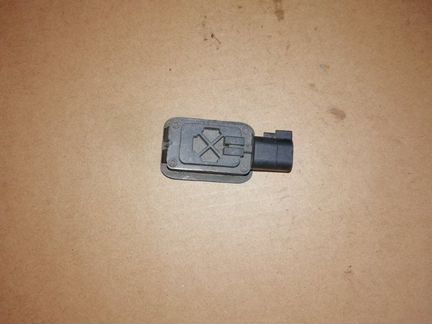 Кнопка открывания багажника Jaguar Xf 3.0 D 2009