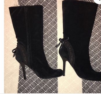 Новые замшевые сапоги Emanuel Ungaro