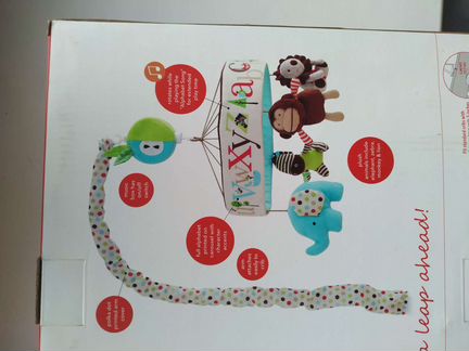 Мобиль на коватку skip hop