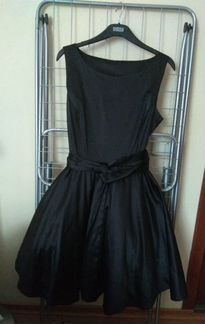 Платье атласное, р.46-48 befree